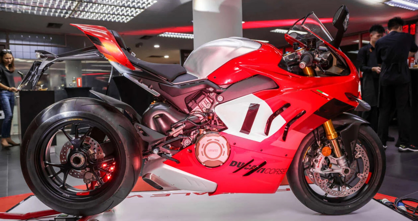 Ducati Panigale V4 R 2023 ra mắt, về Việt Nam giá khoảng hơn 2 tỷ
